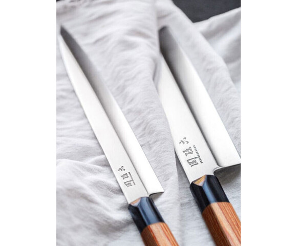 KAI Seki Magoroku Red Wood Μαχαίρι Chef από Ανοξείδωτο Ατσάλι 20cm MGR-0200C