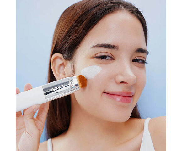 ELROEL Blanc Cover Cream Stick Foundation - Light 8809527486654